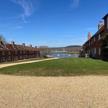 No 64 Bed And Breakfast Lymington Exteriér fotografie