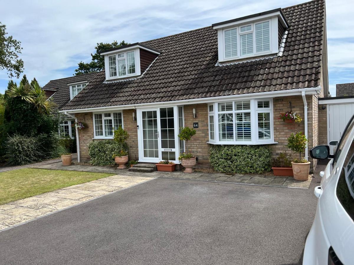 No 64 Bed And Breakfast Lymington Exteriér fotografie